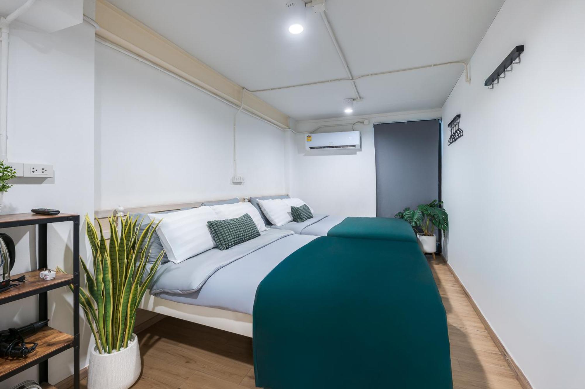 Platinum Deluxe Shopping Apartments Bangkok Exteriör bild